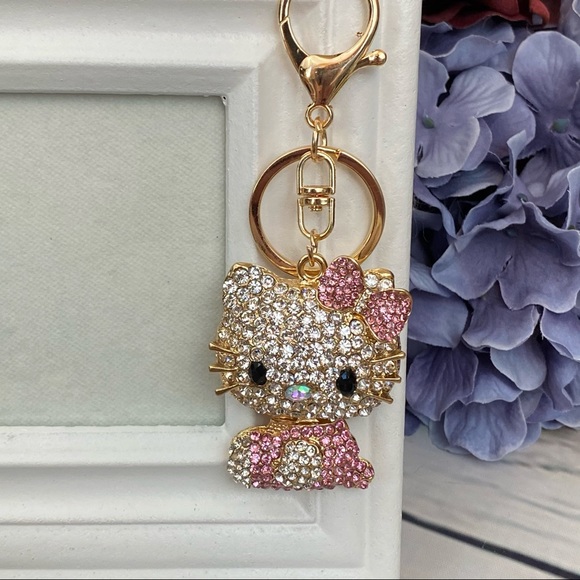 Hello Kitty with Pale Pink Crystal Dress & Bow Keychain Charm - Picture 2 of 12
